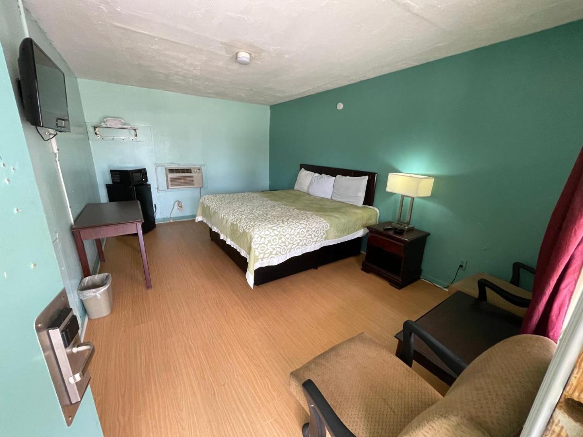 Lamplighter Inn Childersburg 外观 照片