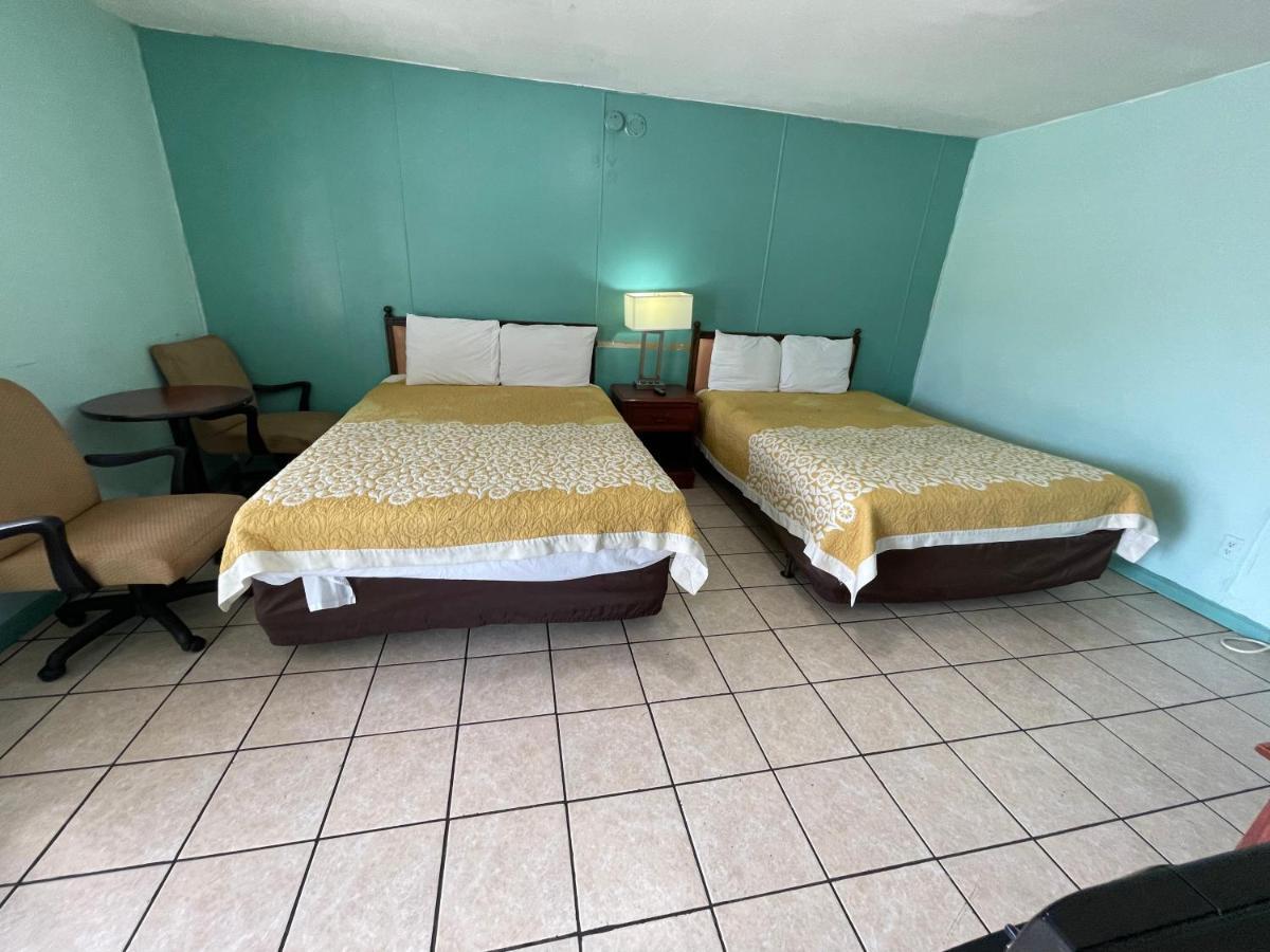 Lamplighter Inn Childersburg 外观 照片